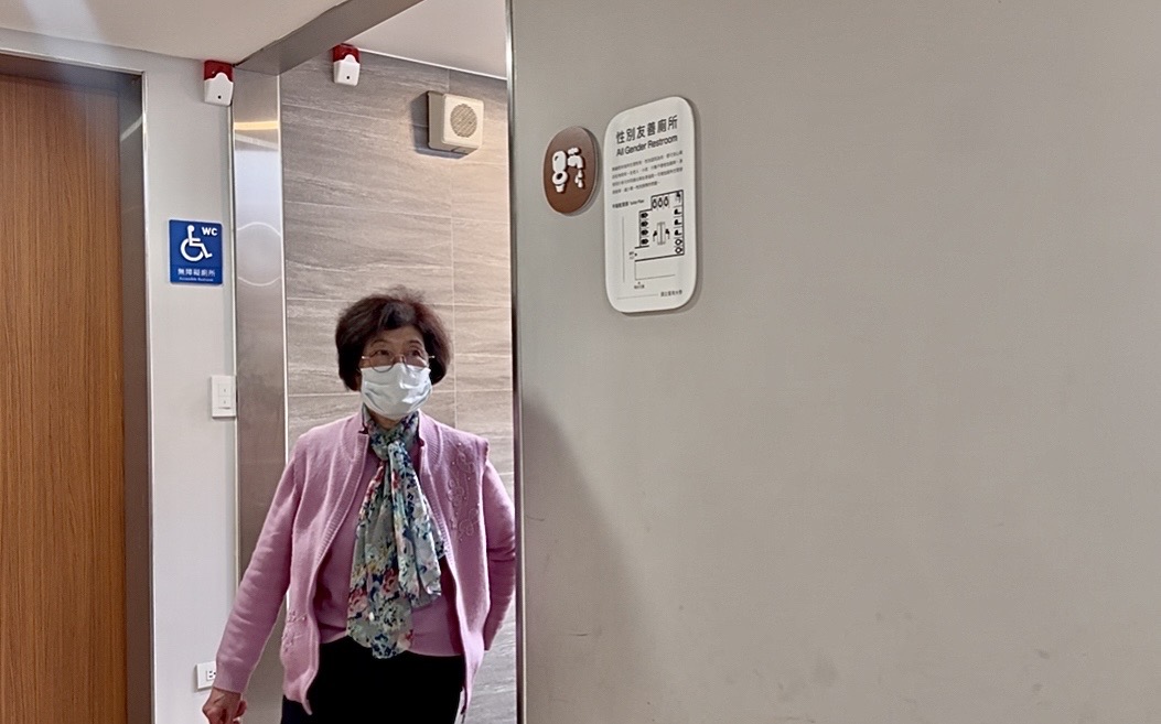 流水聲機解尷尬 台大性別友善廁所更自在