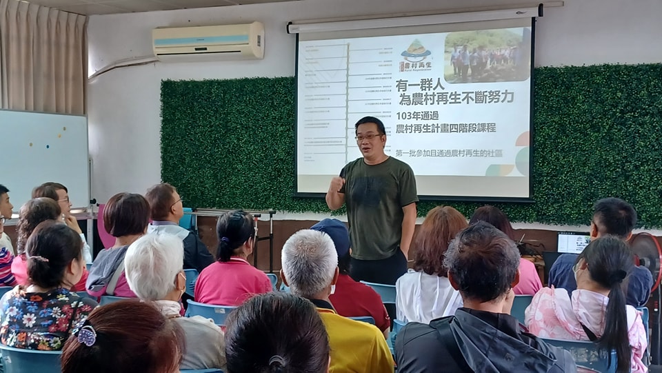 螢火蟲海與綻放百合 平溪紫東轉型生態旅遊