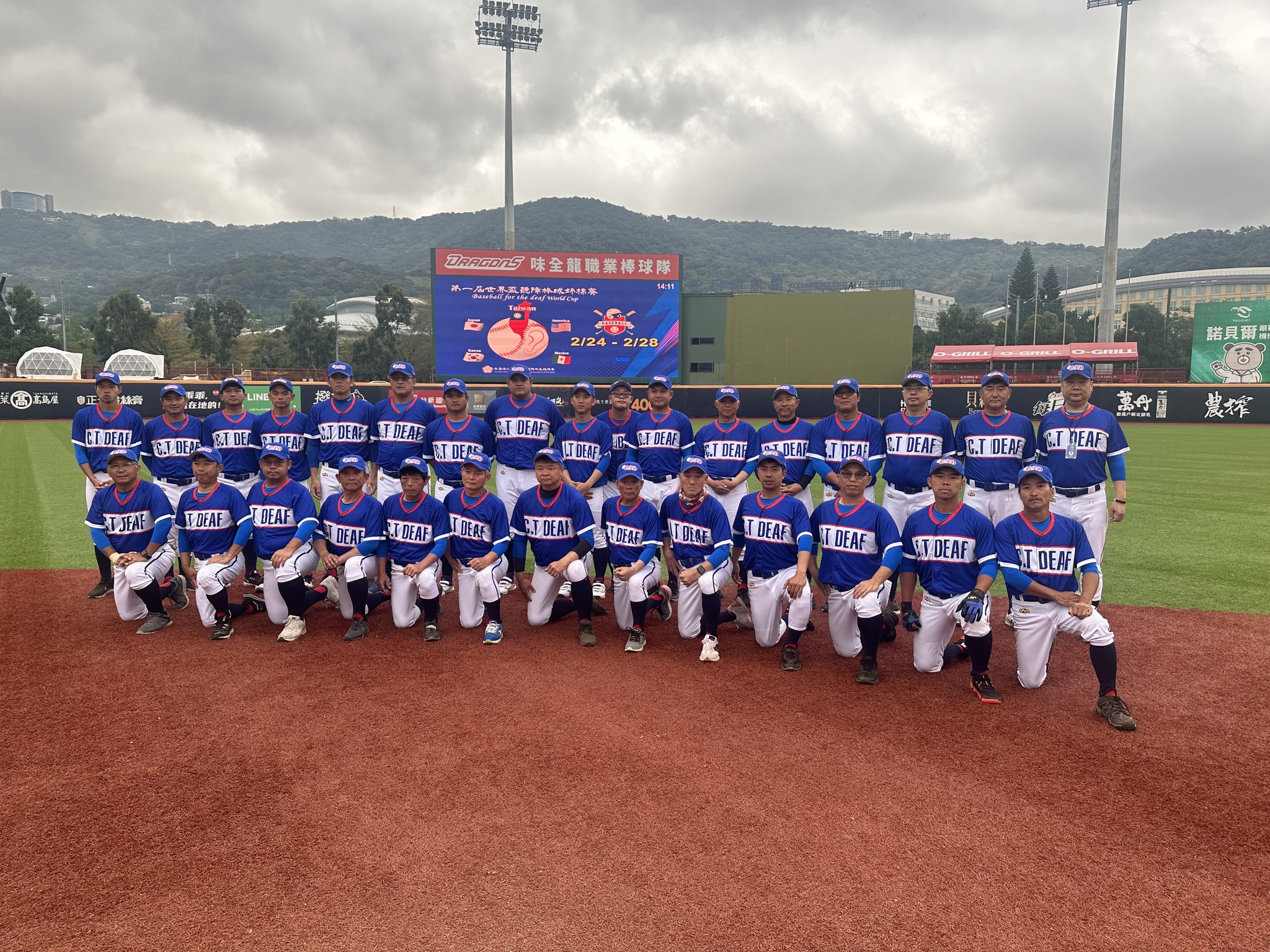 雲豹聽障騎士 用手語與揮棒實踐棒球夢