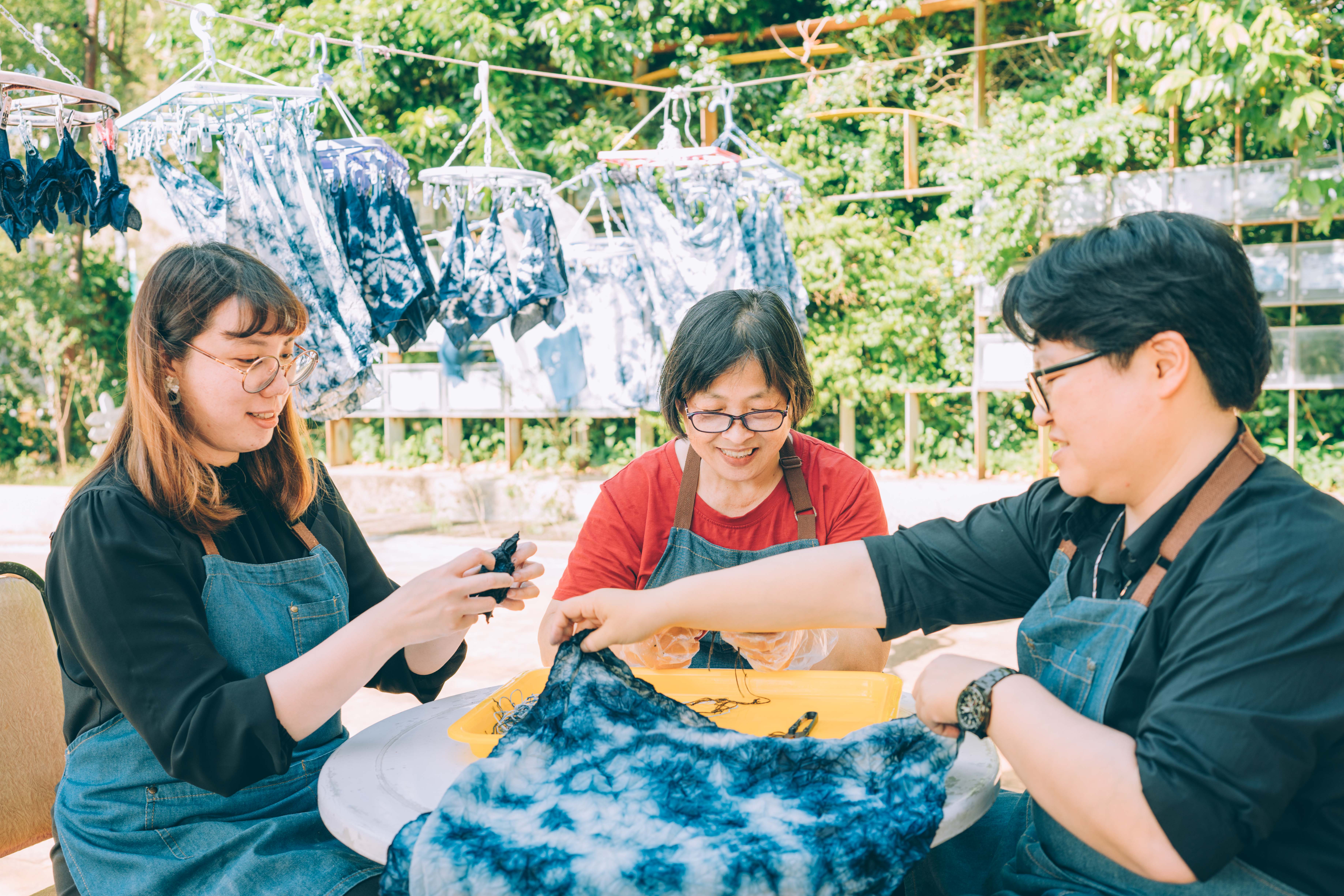 浸染20次的堅持太平藍染出社區新經濟