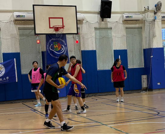 AI讓哨音變燈號 亞東科大助聽障生圓籃球夢