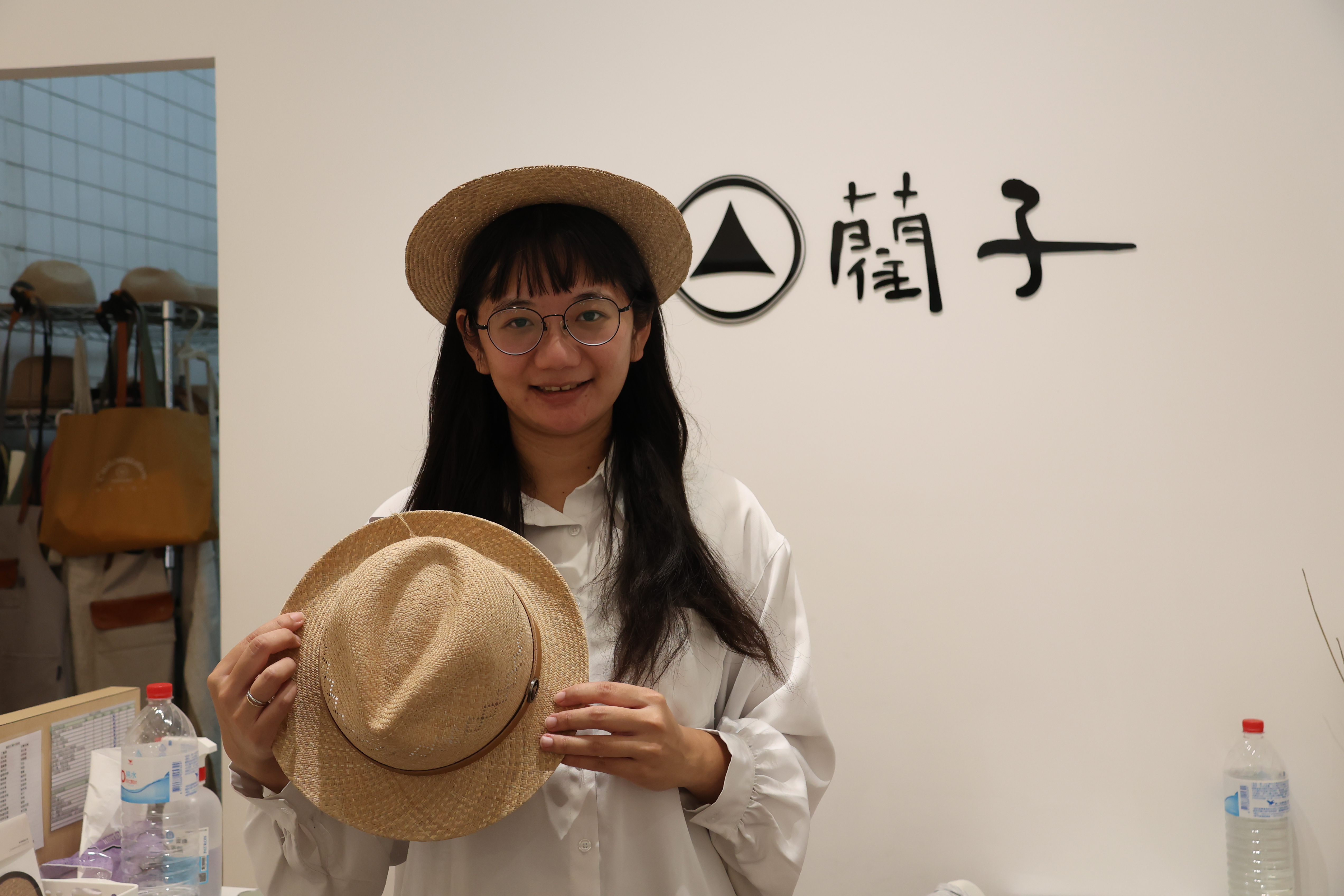 阿嬤簽名的草帽 藺子找回苑裡藺草編織自信