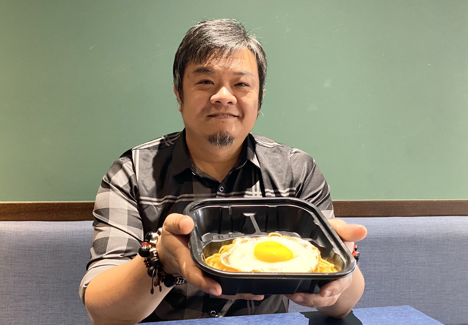 母親助拾荒者溫飽 王翔躍接棒無條件送愛心餐